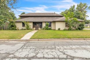 4524 Nw 60th St #1 - Photo 1 of 1