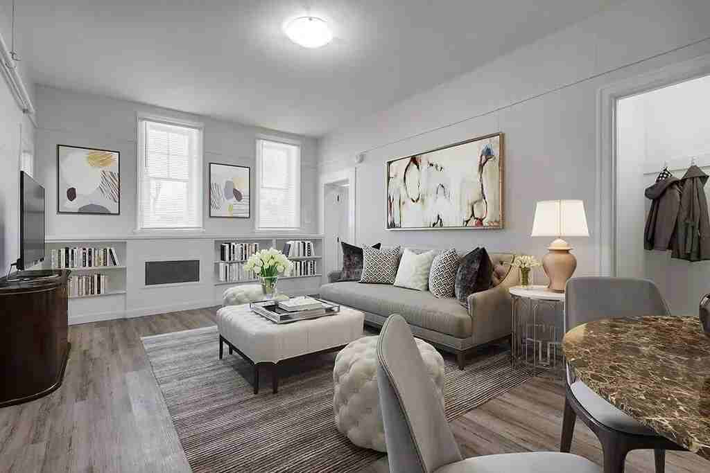 Linden Manor - Photo 5 of 30