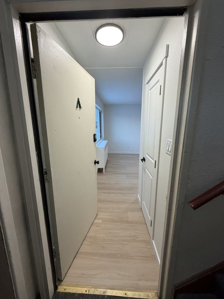 914 Gilmore St #A - Photo 2 of 5