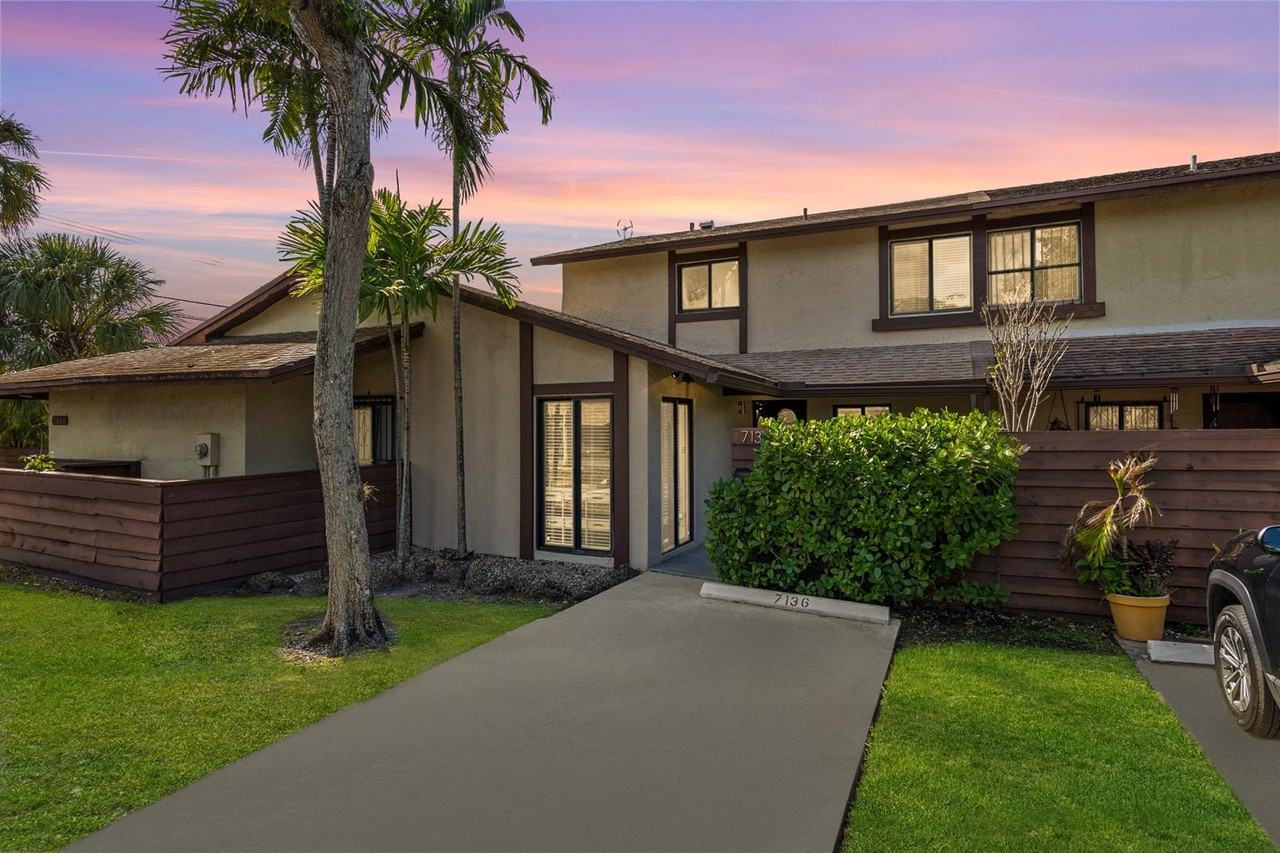 7136 Southwest 105th Court - Photo 4 of 25