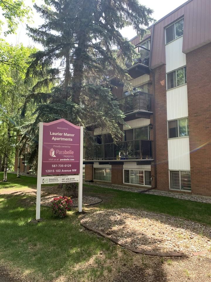 Laurier Manor - Photo 3 of 11