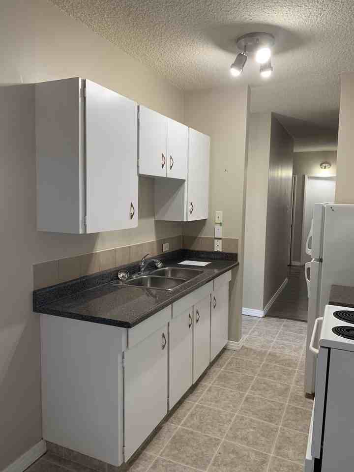 Pleasantview Apartments - Photo 5 of 9