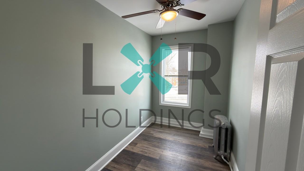 415 Colwyn Ave #2 - Photo 4 of 13