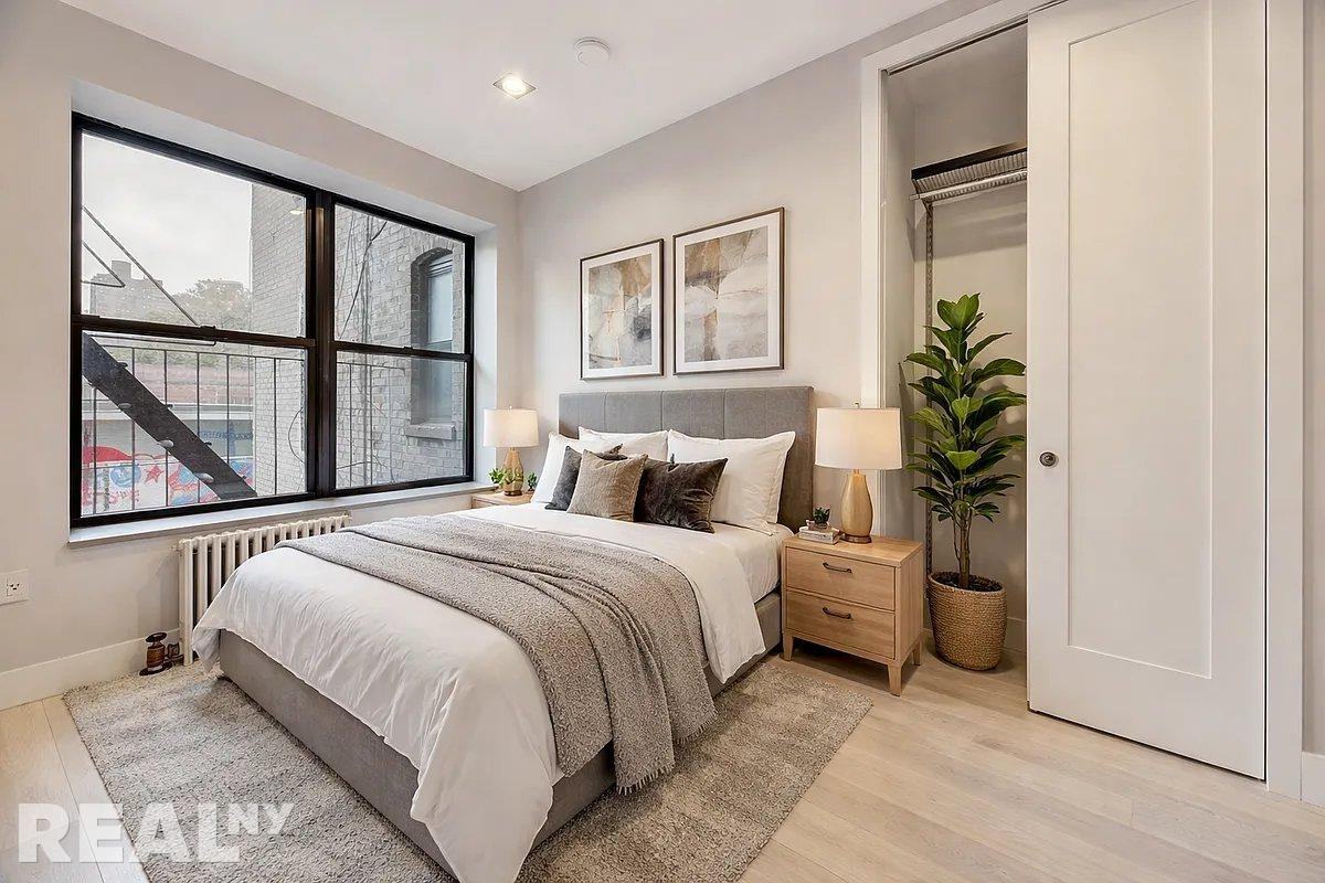 Stanton St #4 - Photo 3 of 5