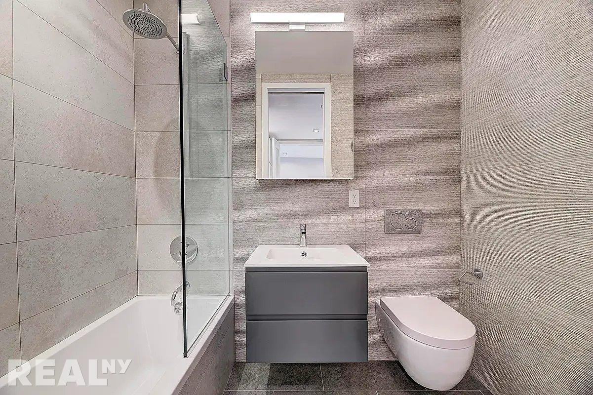 Stanton St #4 - Photo 4 of 5