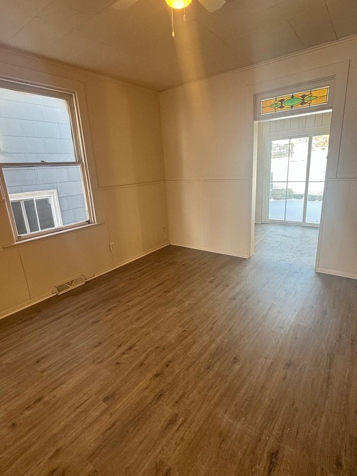 1512 Woodmont Ave #1 - Photo 4 of 16