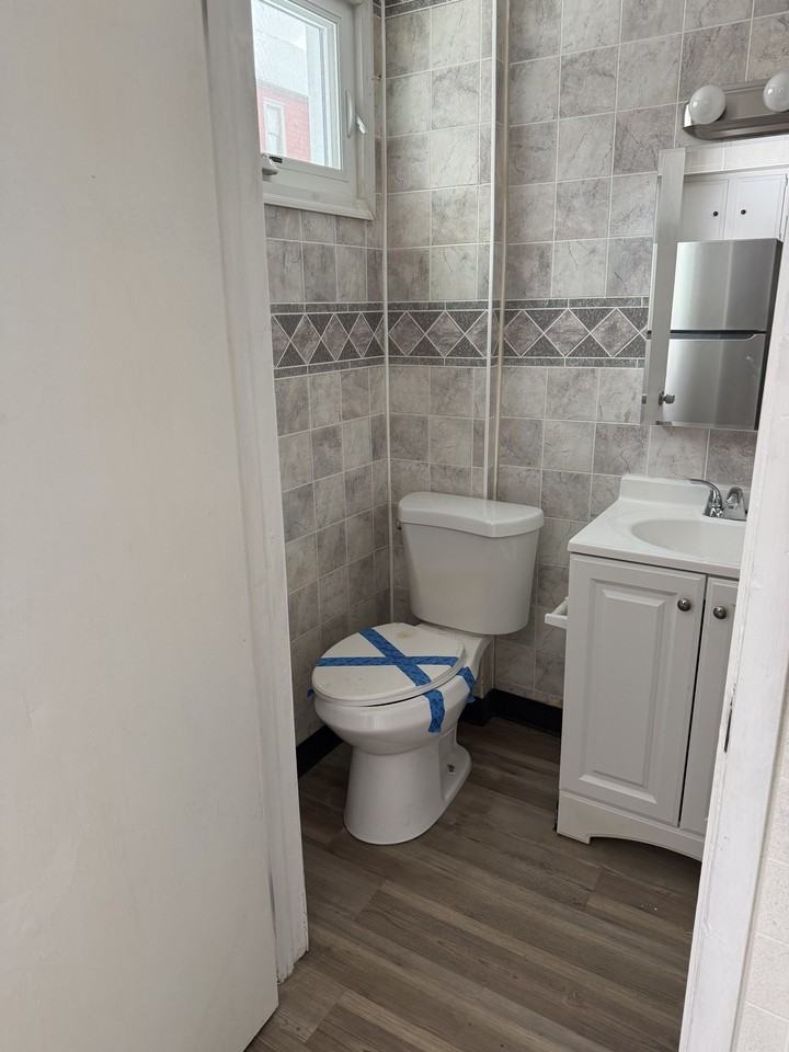 1837 Beech St #1 - Photo 4 of 15