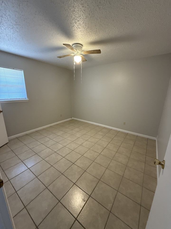 1600 West Lane - 6 #6 - Photo 5 of 8