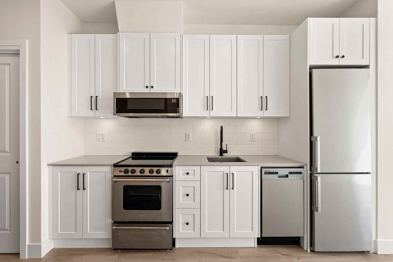 6045 The Yearling - Photo 2 of 15