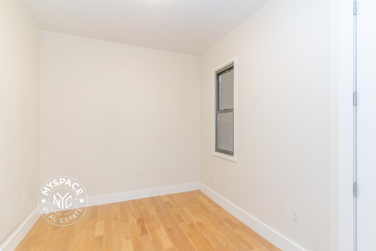 751 Dekalb Ave #1F - Photo 6 of 13