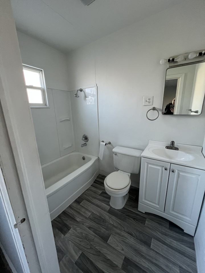 311 Carson St #206 - Photo 7 of 10