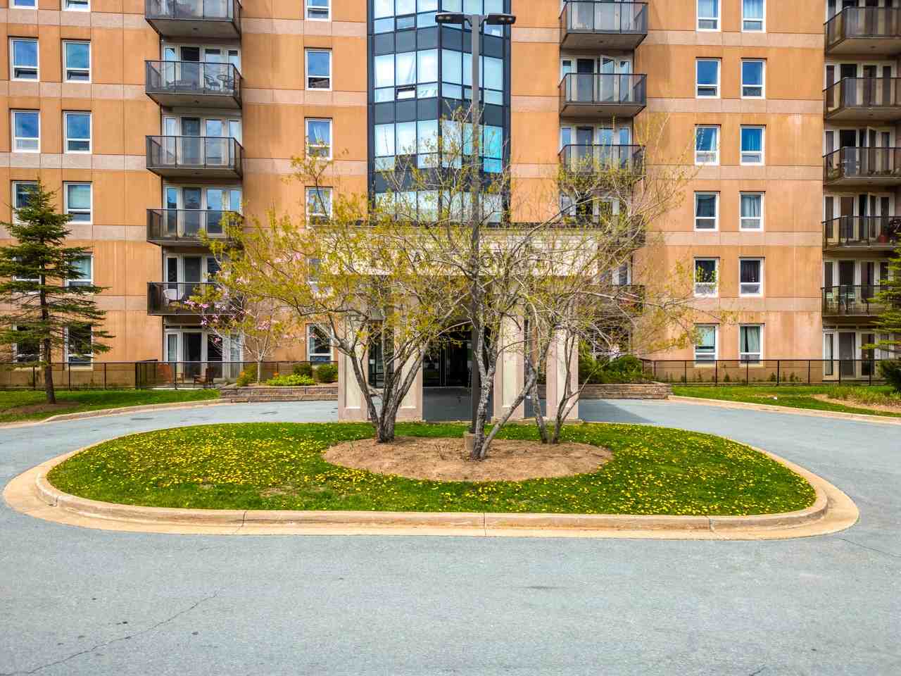 Palace Royale - Photo 2 of 10