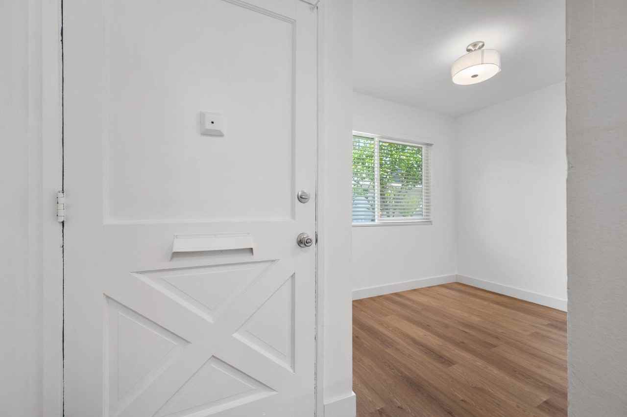 2620 W Aurora St #2 - Photo 5 of 36