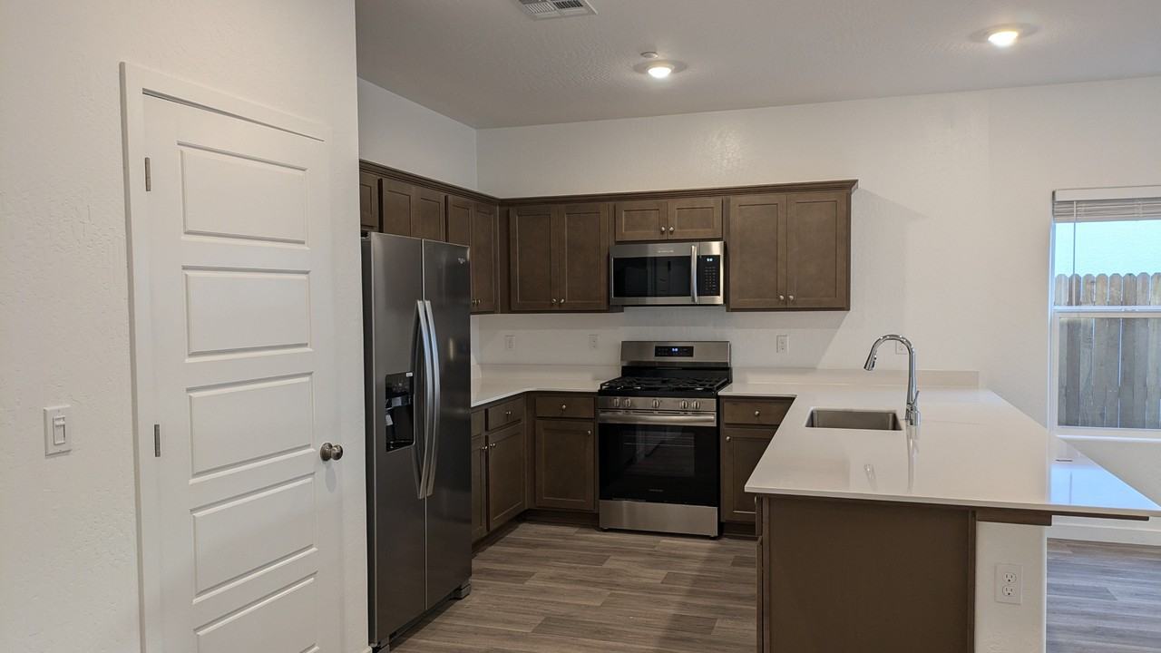 2791 N Janice Ave #1 - Photo 3 of 31