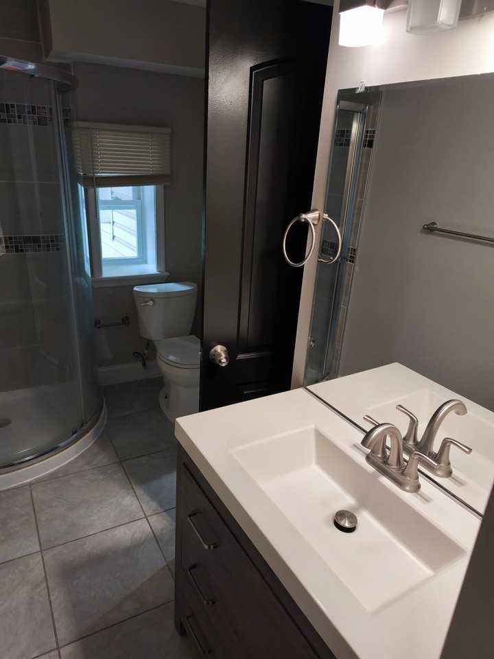 1932 Bank Street - 3A Available $800 W/Bath - Photo 5 of 16