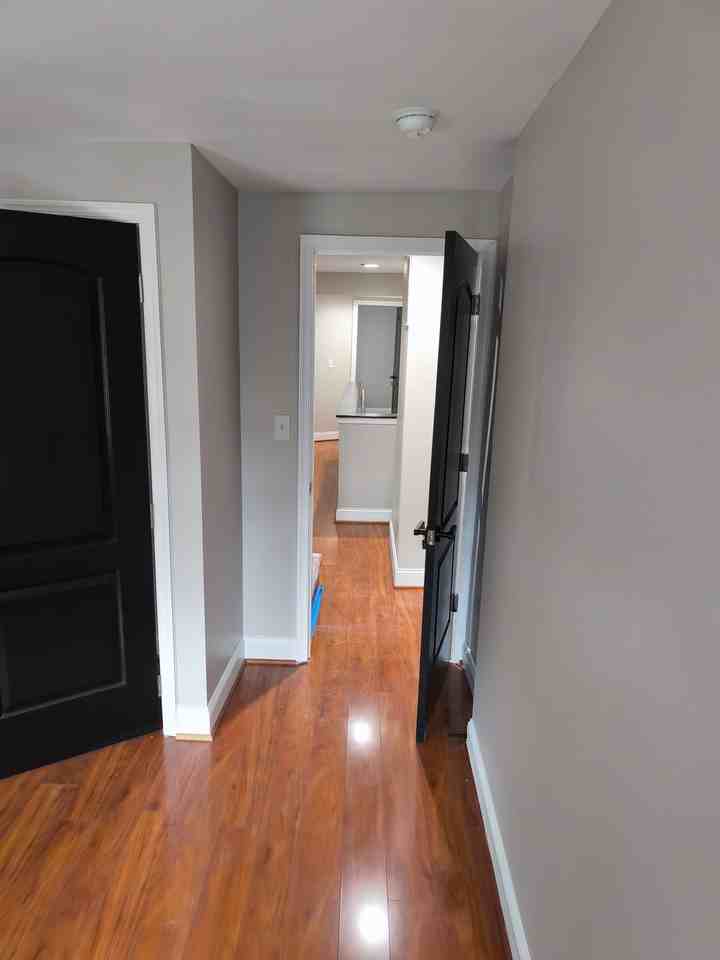 1932 Bank Street - 3A Available $800 W/Bath - Photo 6 of 16