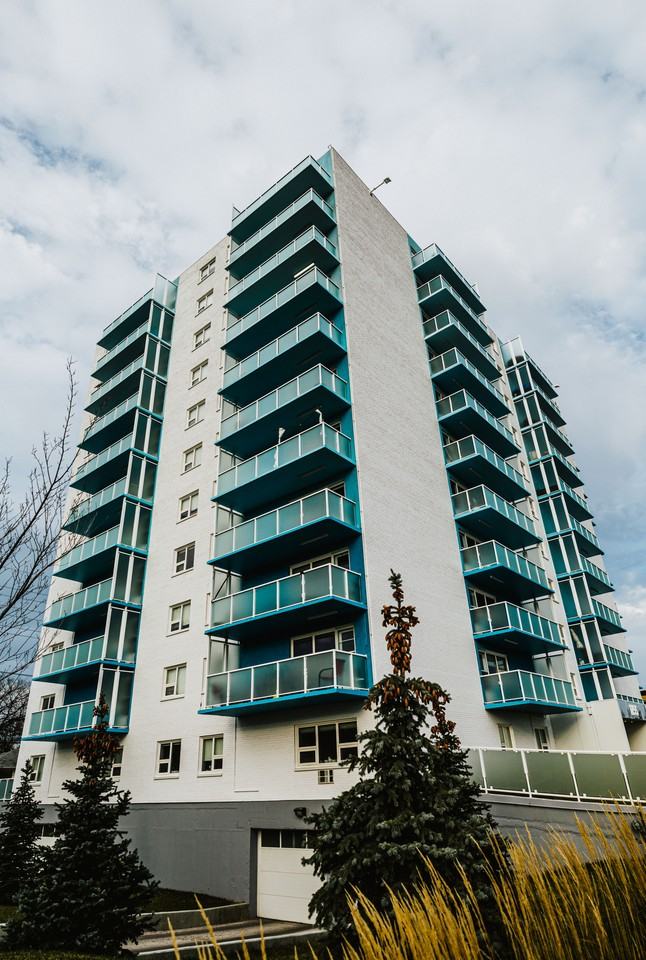 1155 Grant - Photo 2 of 38