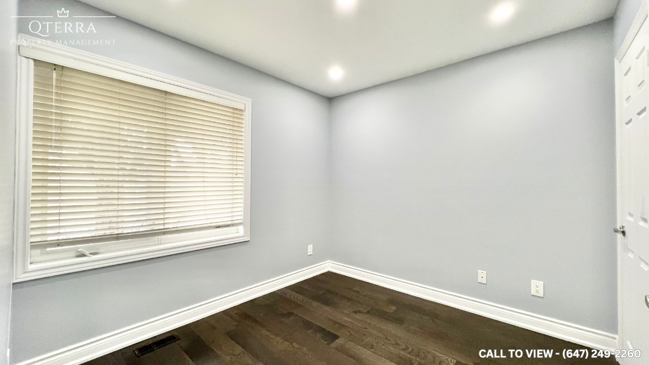 459 N Service Road, Mississauga, Ontario L5A 1B1 - Photo 6 of 19