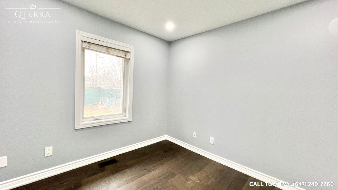 459 N Service Road, Mississauga, Ontario L5A 1B1 - Photo 7 of 19