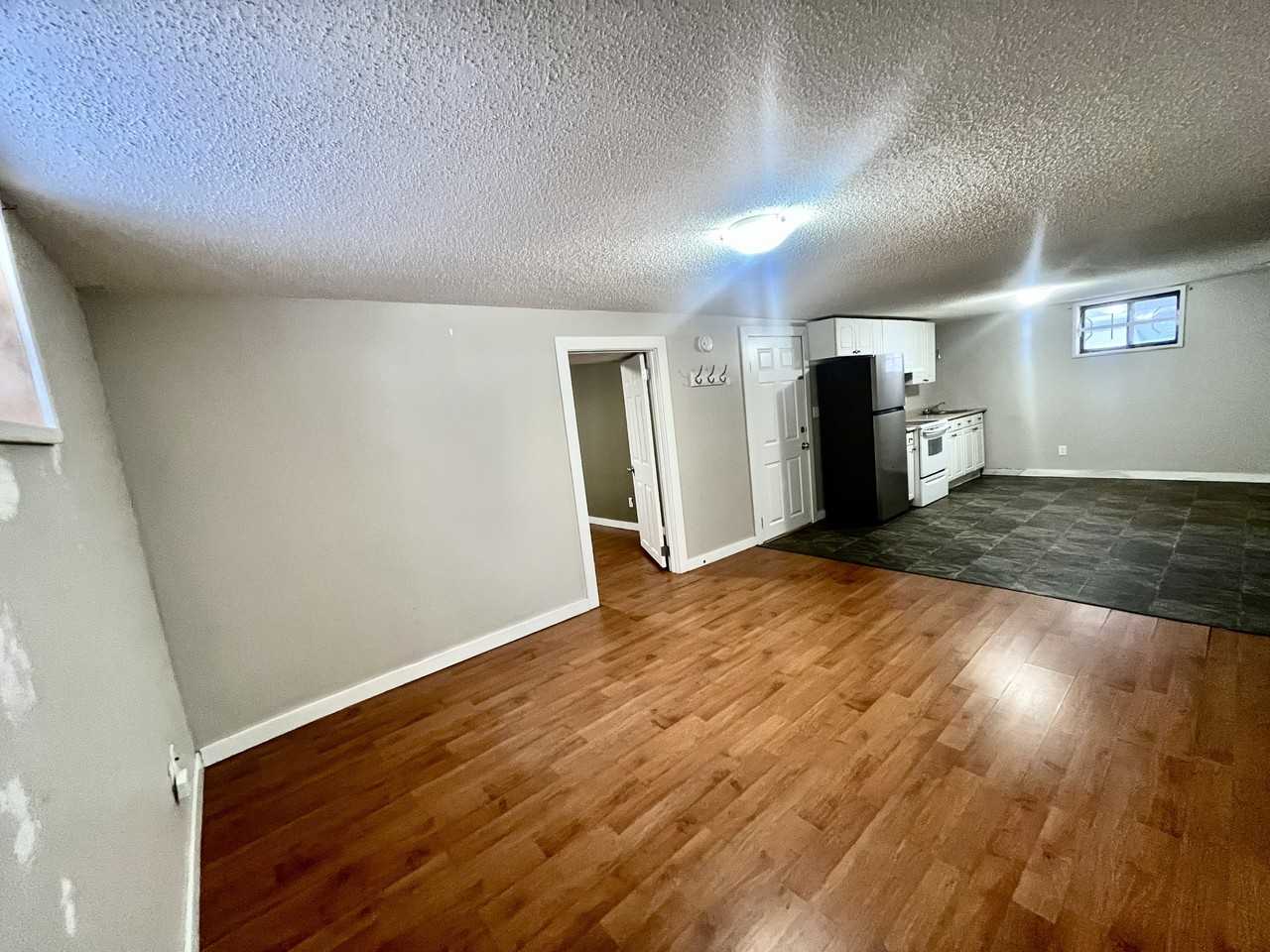 105 Street Basement 11318 105 Street - Photo 4 of 6