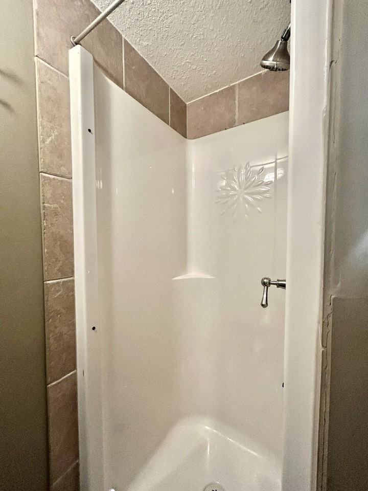 105 Street Basement 11318 105 Street - Photo 6 of 6