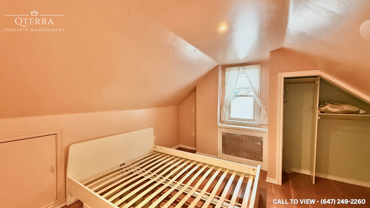 1-37 Gower St, East York, Ontario M4B 1E5 - Photo 5 of 7