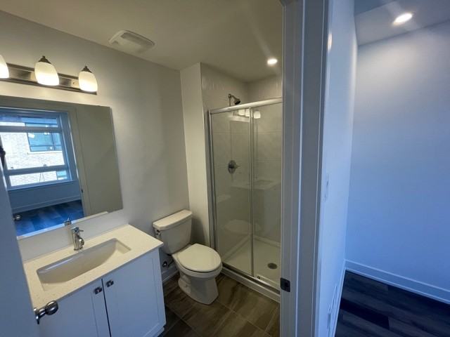 390 Rolling Meadow Cres - Photo 7 of 10