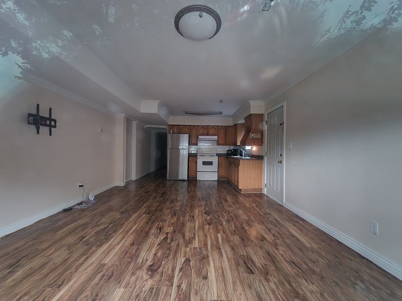 8196 Prince Edward Street - Photo 2 of 6