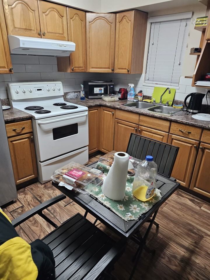 8196 Prince Edward Street - Photo 4 of 6