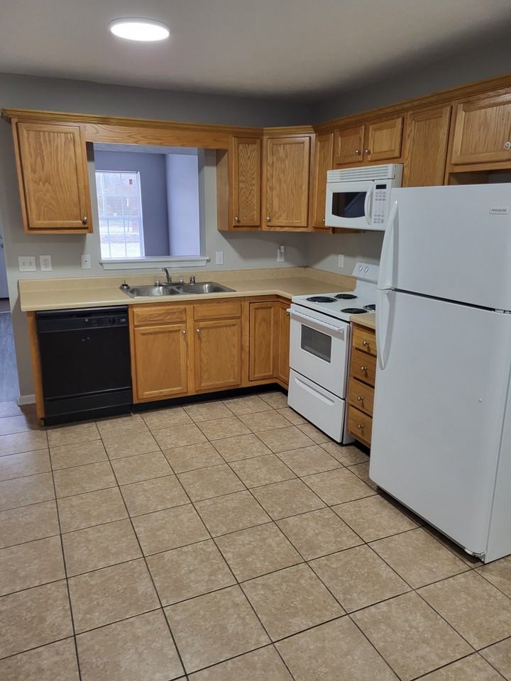 1019 Brooklyn Blvd #29 - Photo 3 of 7