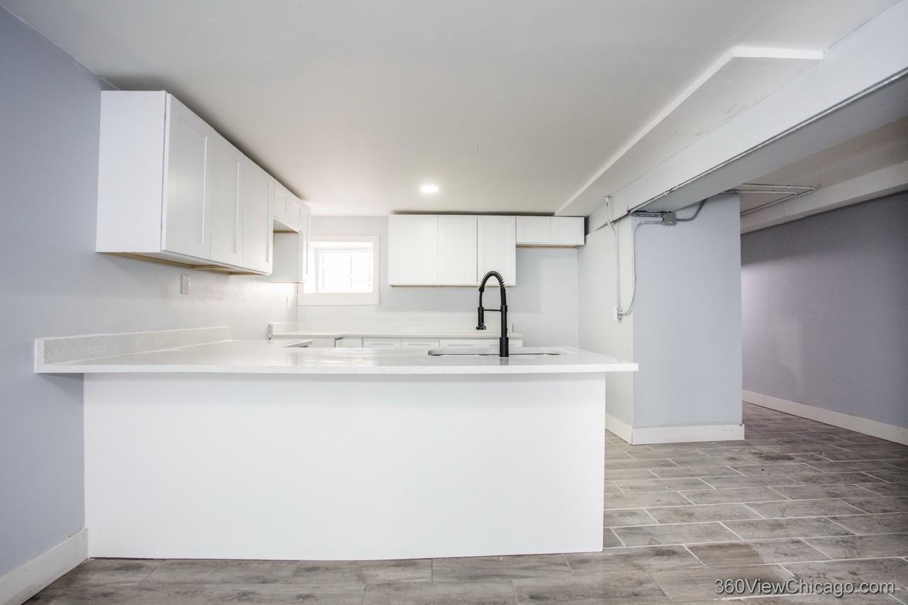 4356 S Lake Park Ave Apt 3n #3N - Photo 7 of 33