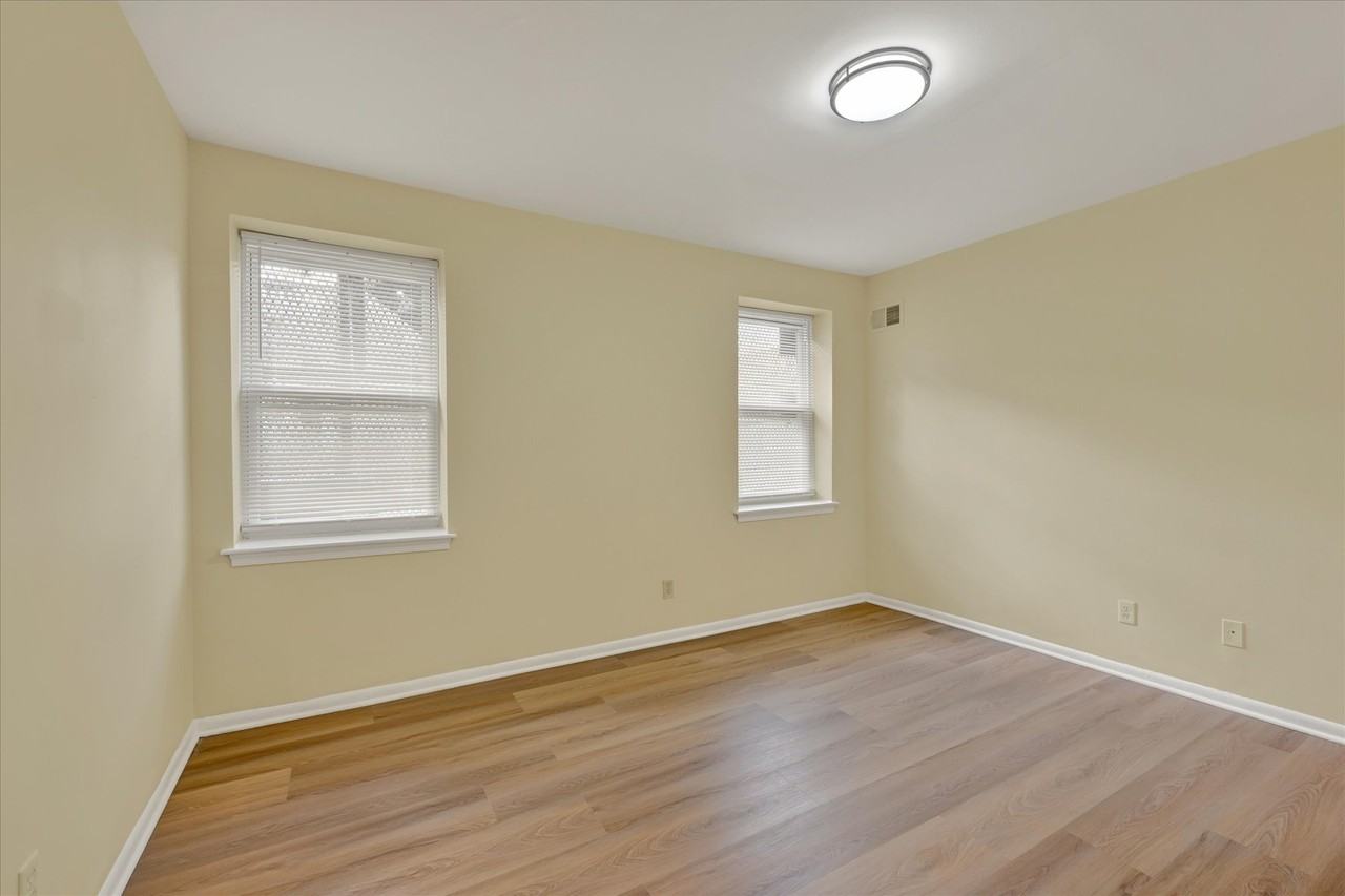 1624 Mcculloh St #1 - Photo 5 of 7