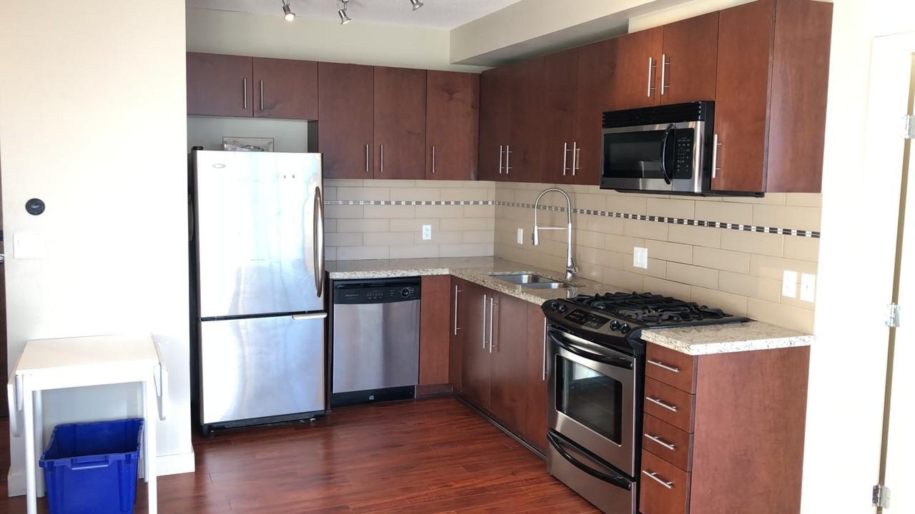 8280 Lansdowne Rd - Photo 2 of 8