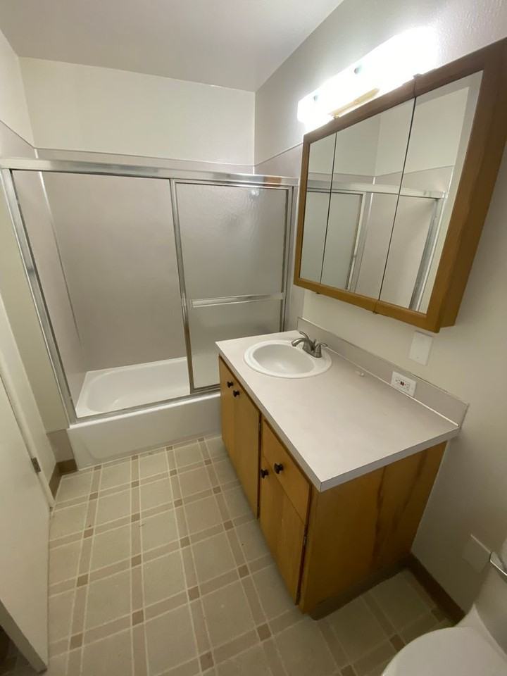 #363 BROOKWOOD APARTMENTS - Photo 5 of 19