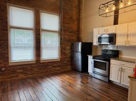 featured image of 580 E Broad St