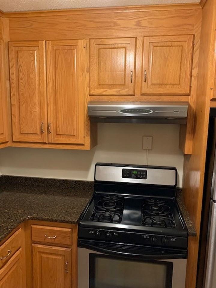 Park Royal - Photo 7 of 21