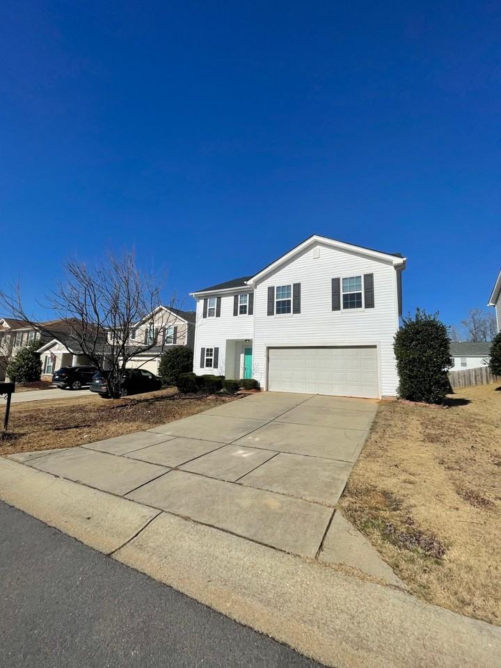 502 Kerriann Ln #1 - Photo 2 of 28