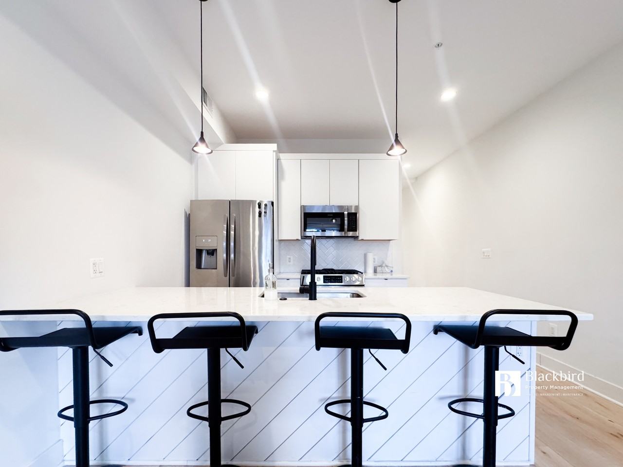 1011 18th St Ne #6 - Photo 4 of 24