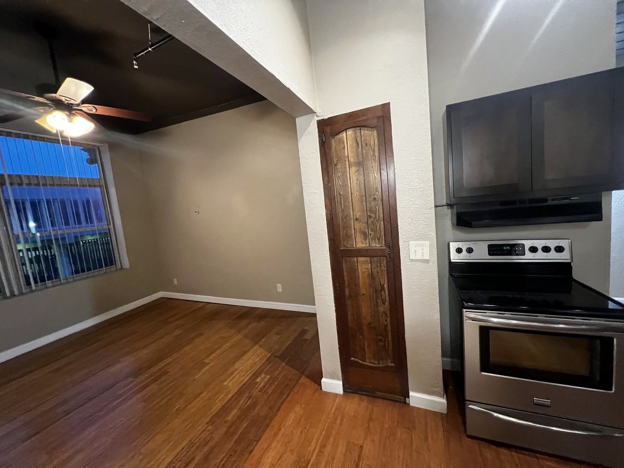 228 W 3rd St #409 - Photo 4 of 22