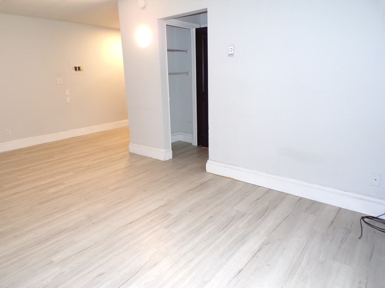 3591 Sandwich St #202