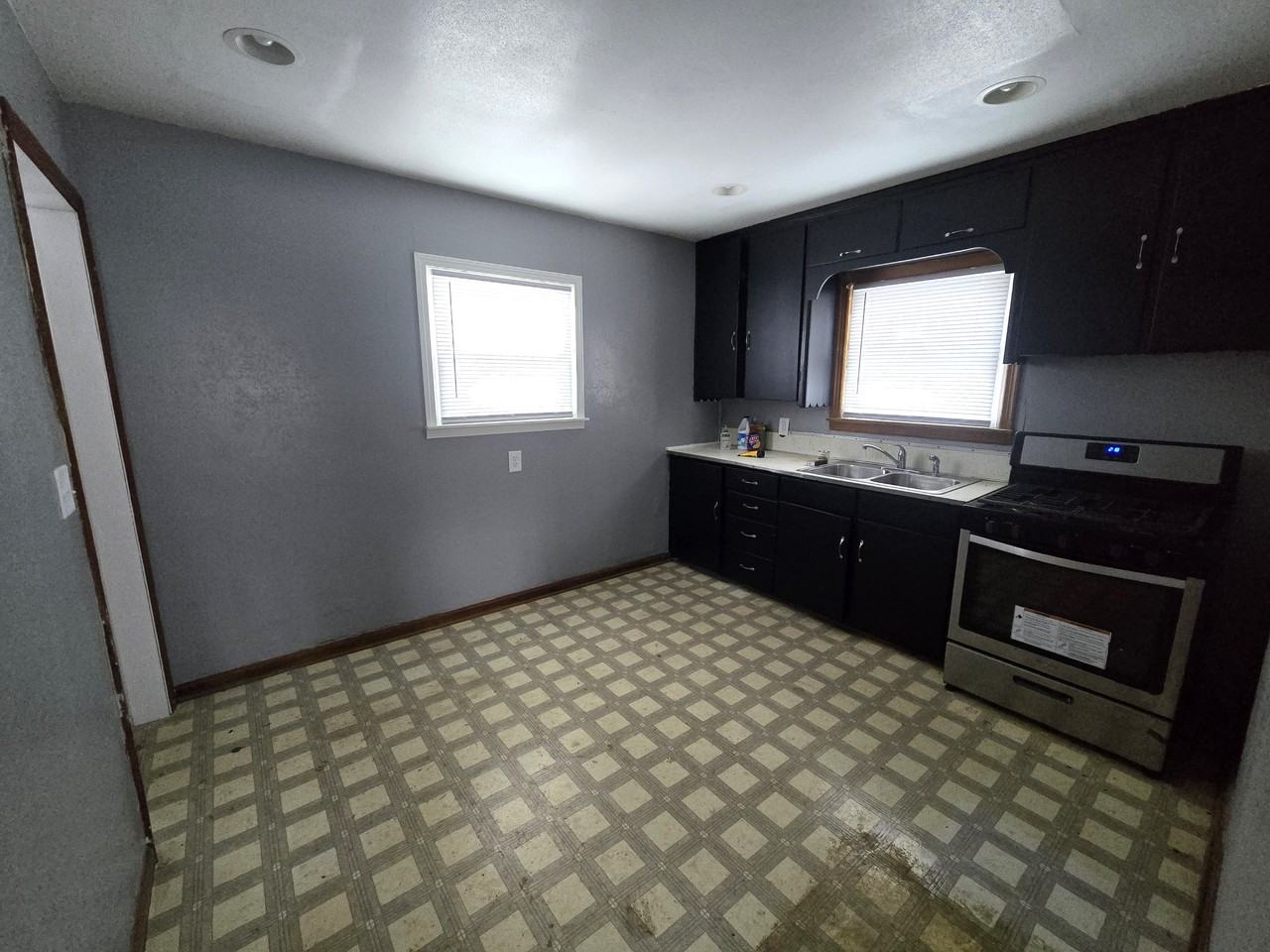 605 S Dudley St #1 - Photo 5 of 7