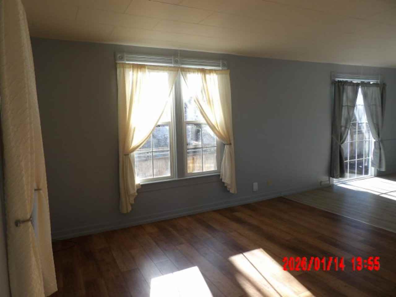 1306 10th St - Photo 3 of 22