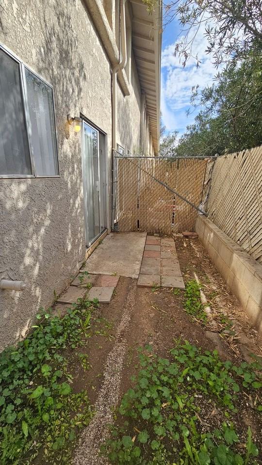 1620 N Beverly Ave #2 - Photo 7 of 11