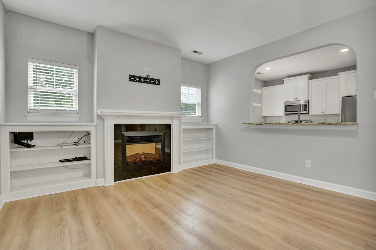 211 Thalia Rd #NA - Photo 4 of 34