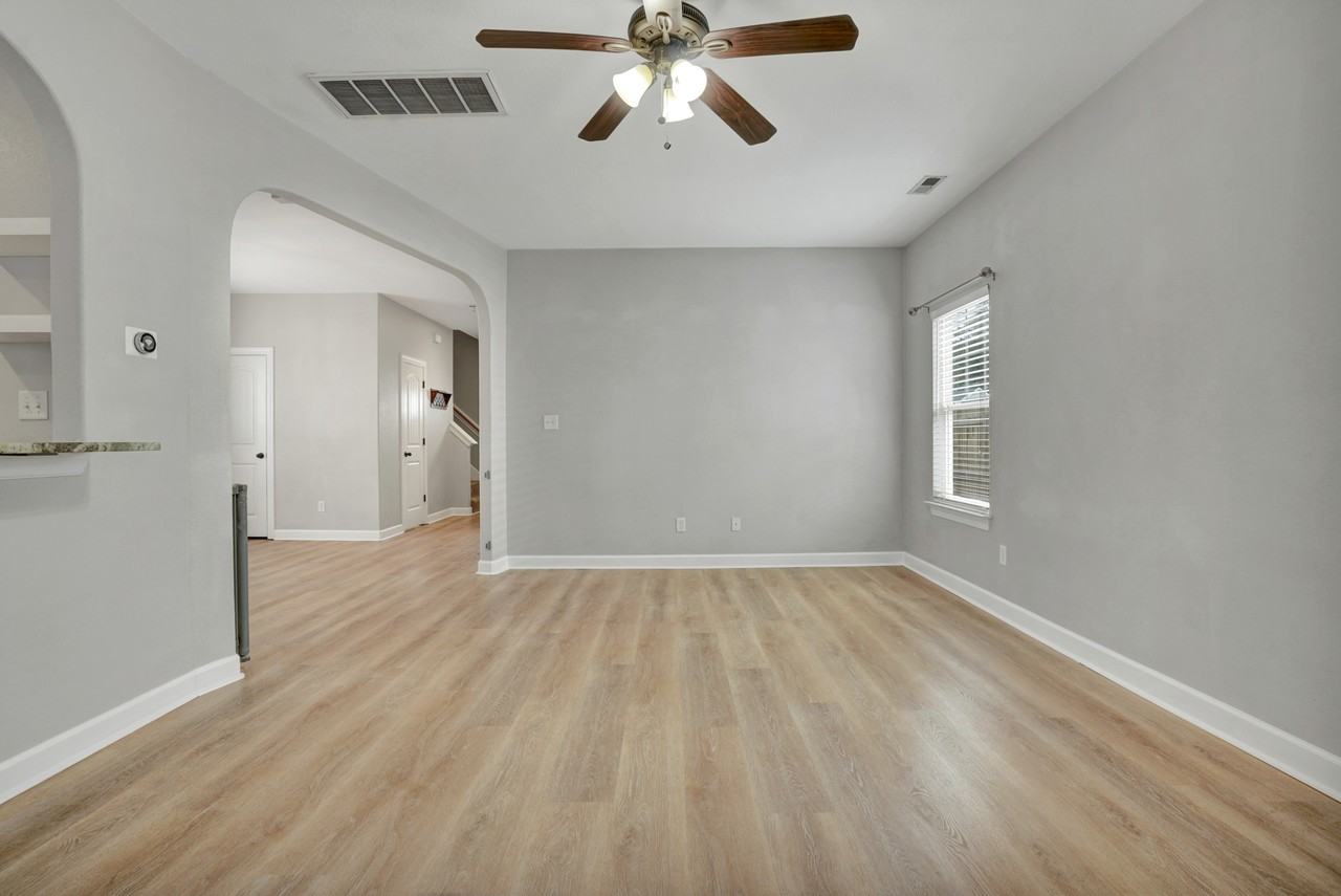 211 Thalia Rd #NA - Photo 7 of 34