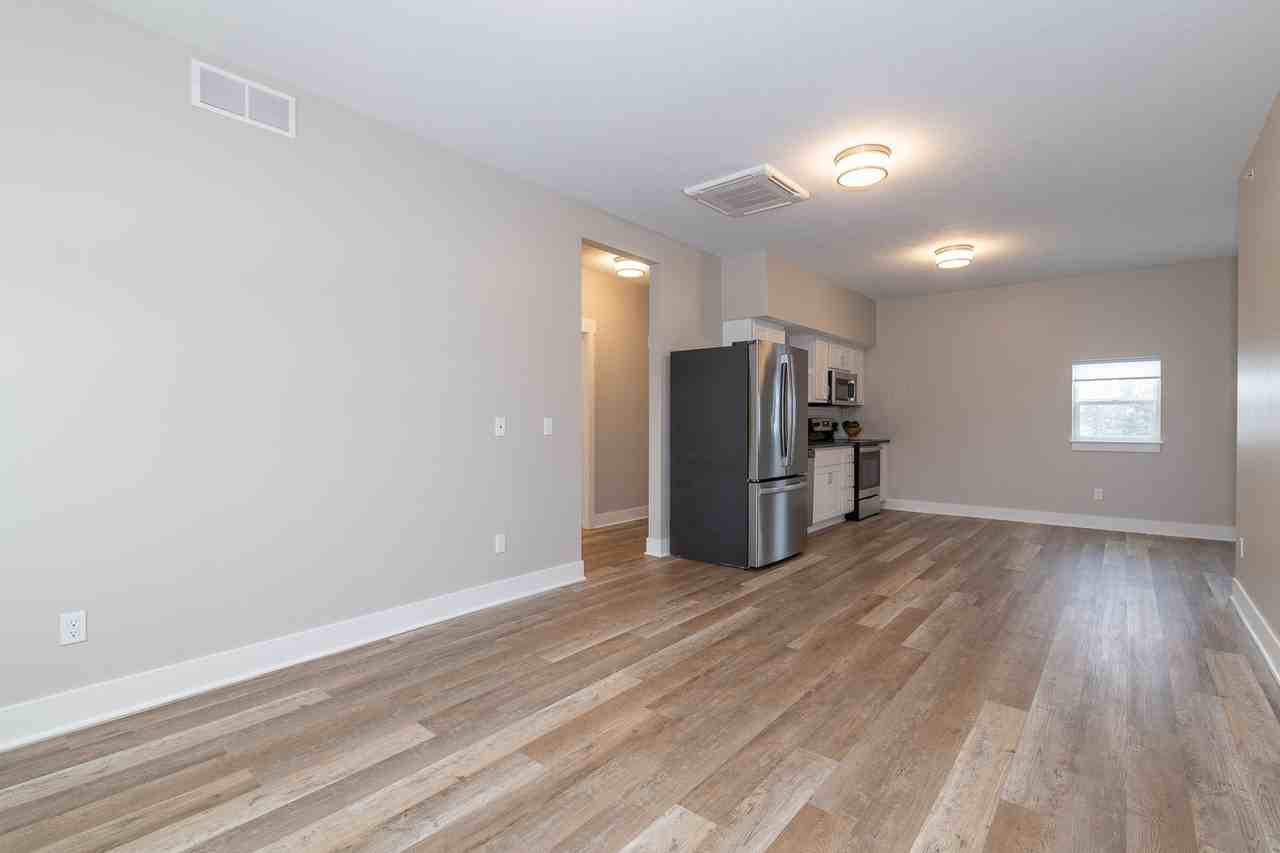 Murray's Flats - Photo 6 of 13