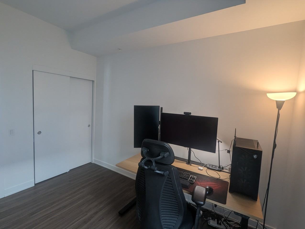 Scott St & Carruthers Ave #202 - Photo 3 of 11