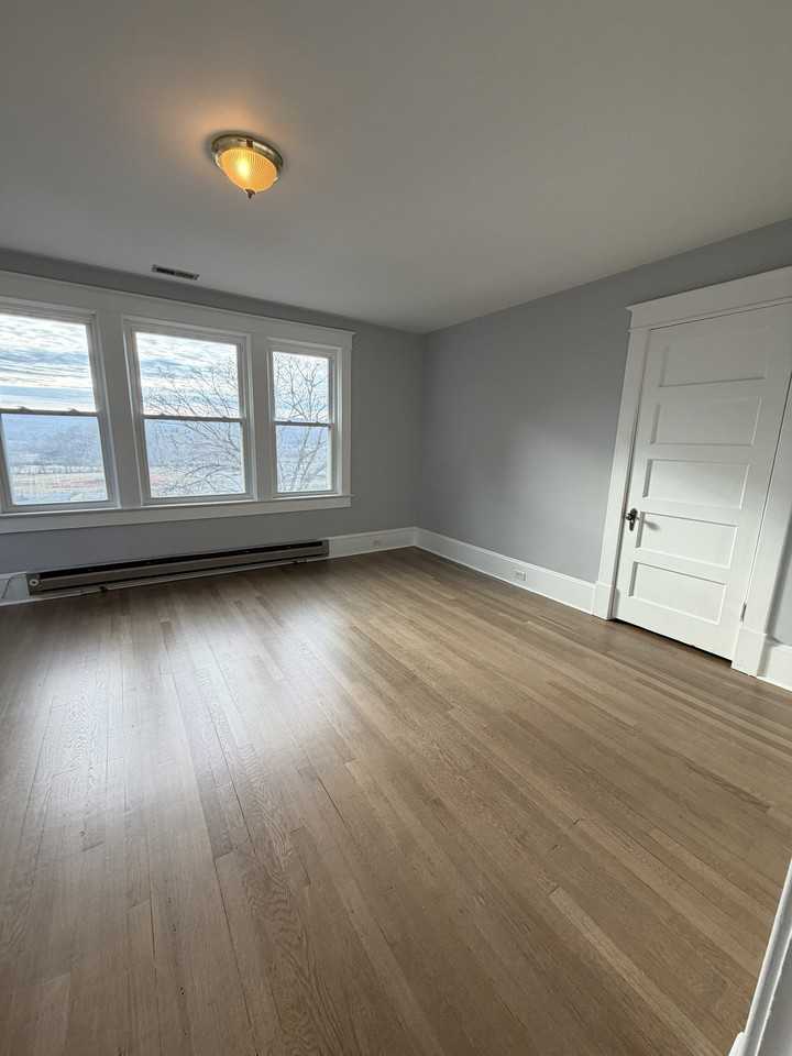 727 Kensington Ave #D - Photo 7 of 10