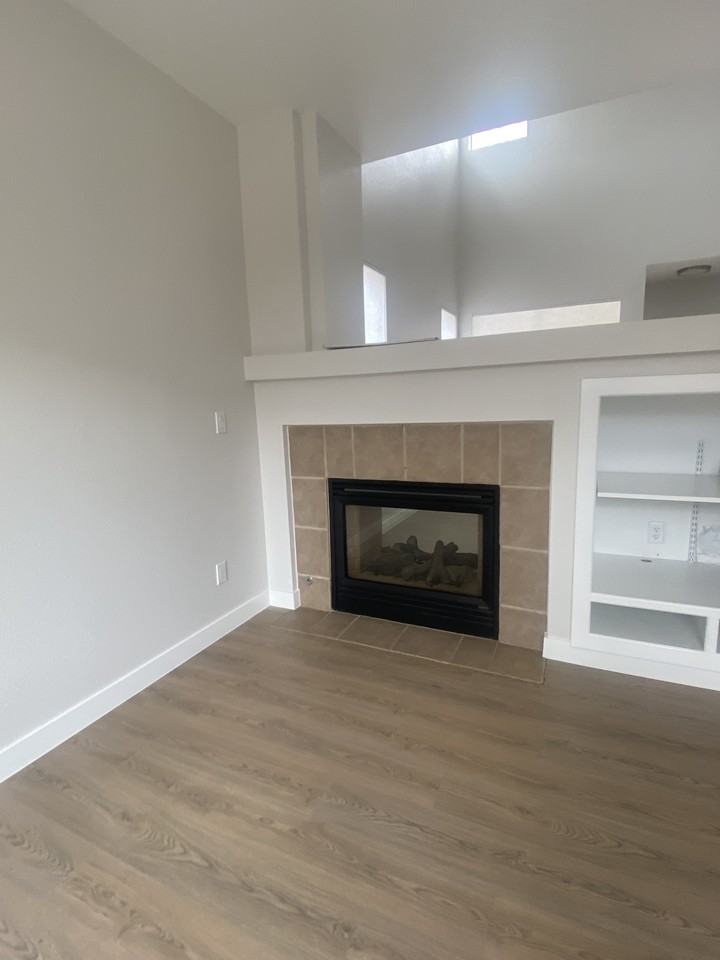 1341 N Stratton Ave #1 - Photo 4 of 29