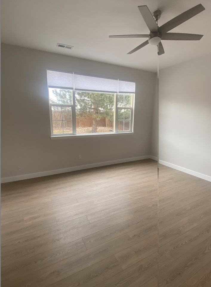 1341 N Stratton Ave #1 - Photo 5 of 29